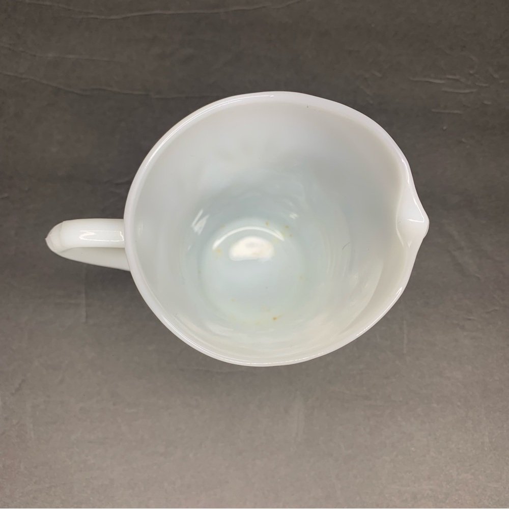 Vintage Anchor Hocking Milk Glass Creamer - Picture 4 of 5